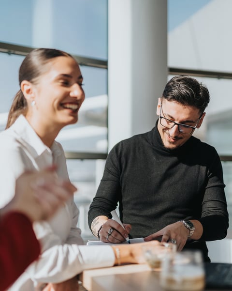Eine Frau und ein Mann